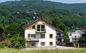 Villa 10 Active